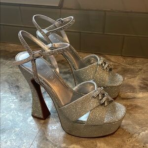 Gianni Bini  Silver Glitter Rhinestone’s Platform Heels